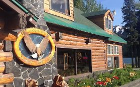 Summit Lake Lodge Alaska